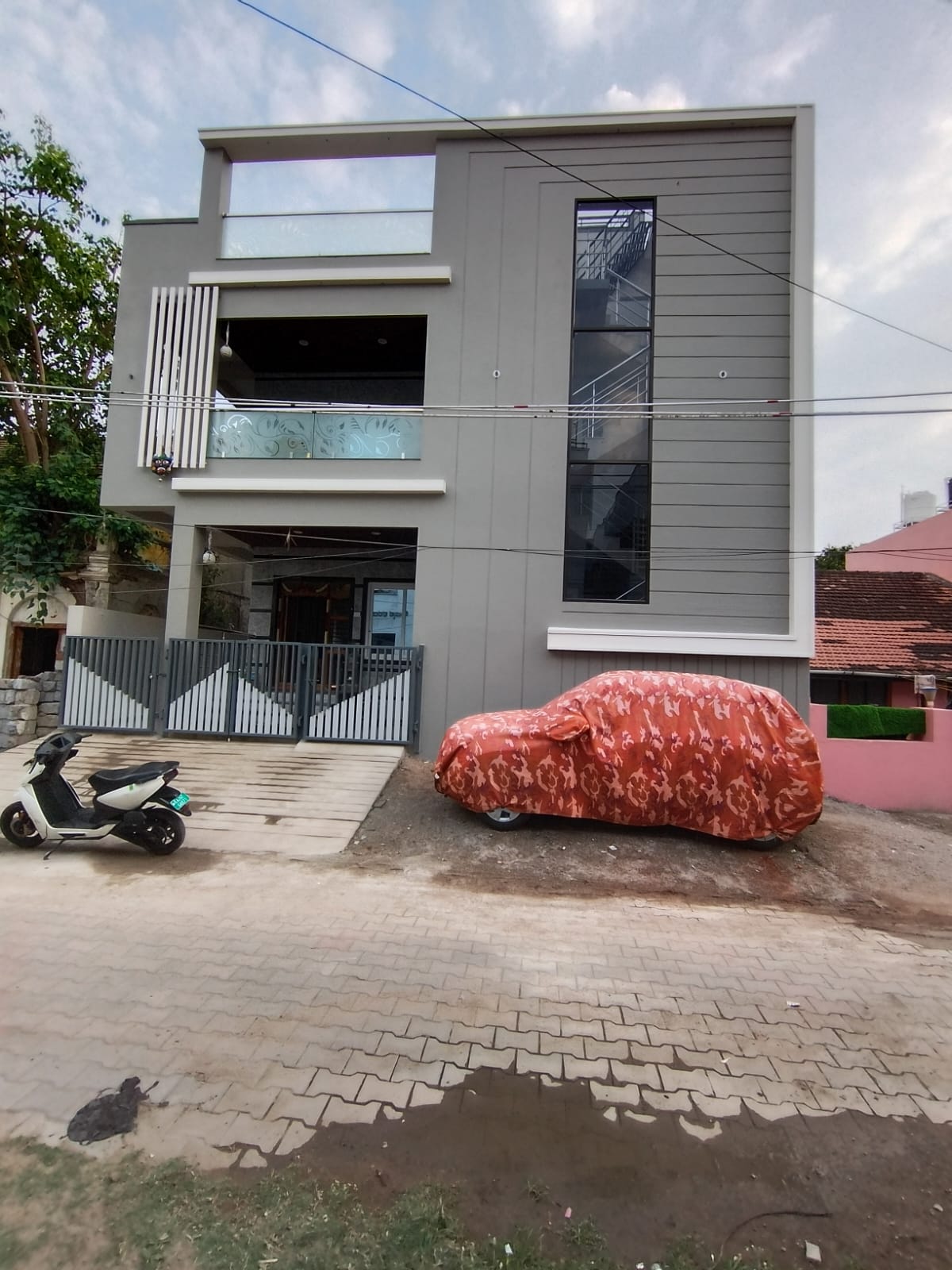 Front view of Sankanagoudra's Building